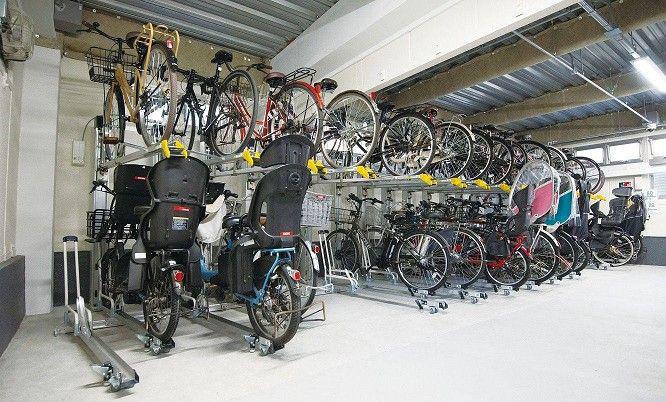 画像：大型自転車の利用に配慮した設計で快適な公共駐輪場に