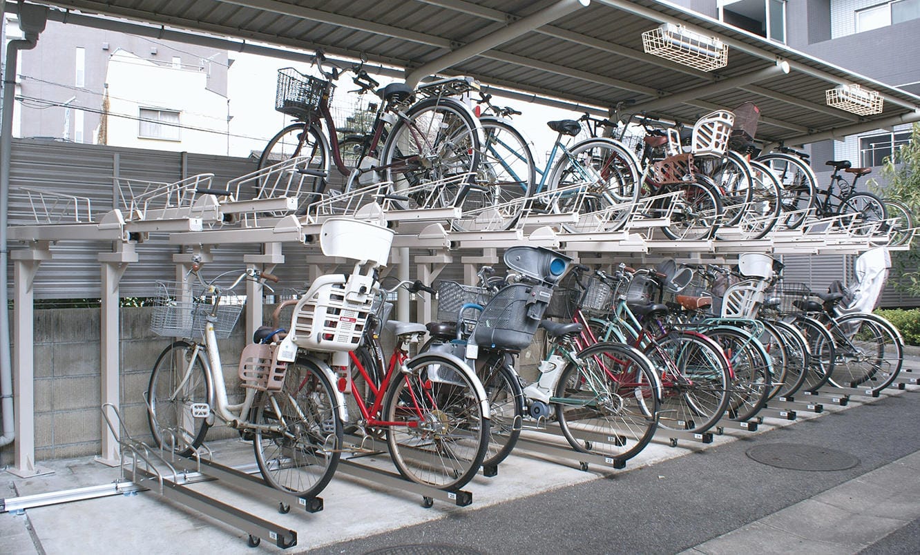 画像：省スペースタイプの自転車ラックでマンション駐輪場の増設に成功
