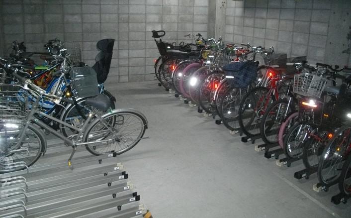 目黒区某マンション駐輪場に、スライド式自転車ラック：AR-SRを導入。