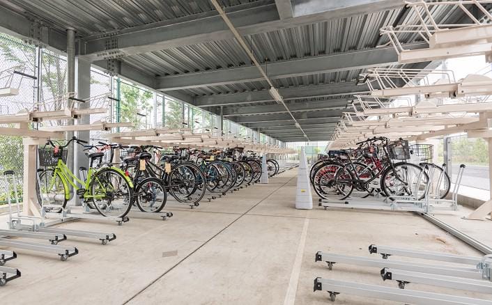 百人町自転車保管場所に、2段式下段スライドラック：クランクSGを導入。