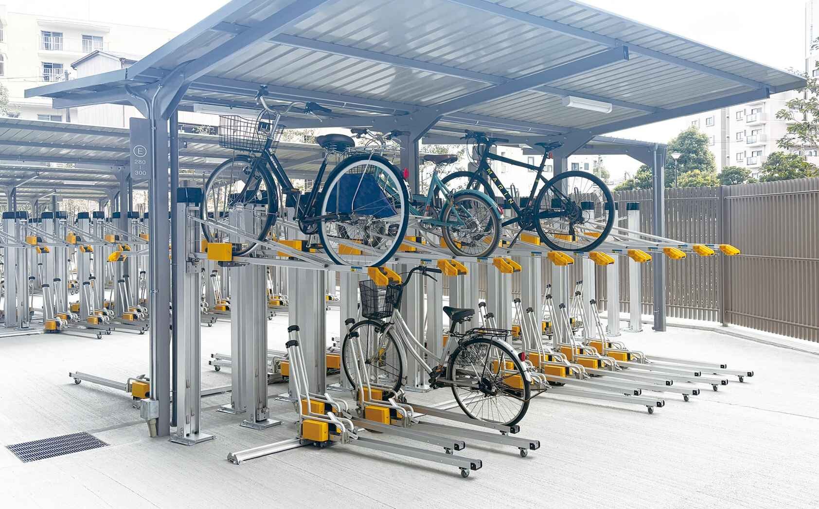 垂直2段式駐輪機：SD-SV2に、自転車が収容されている写真。