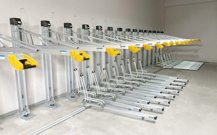 垂直2段式自転車ラック：BC-W-ARSの写真。