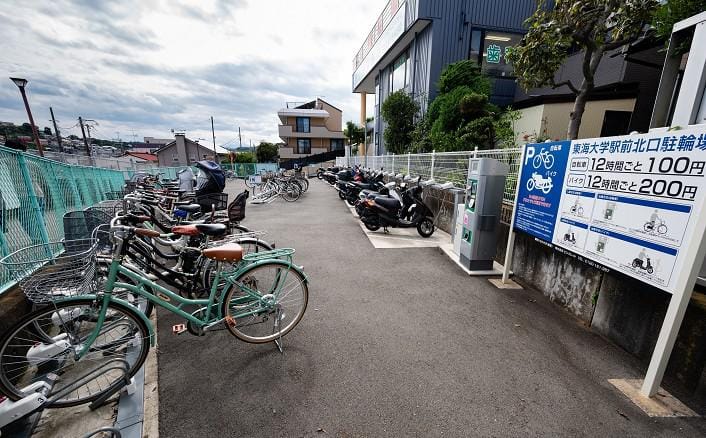 秦野市民間駐輪場に、駐輪機：SCR-R200を導入。